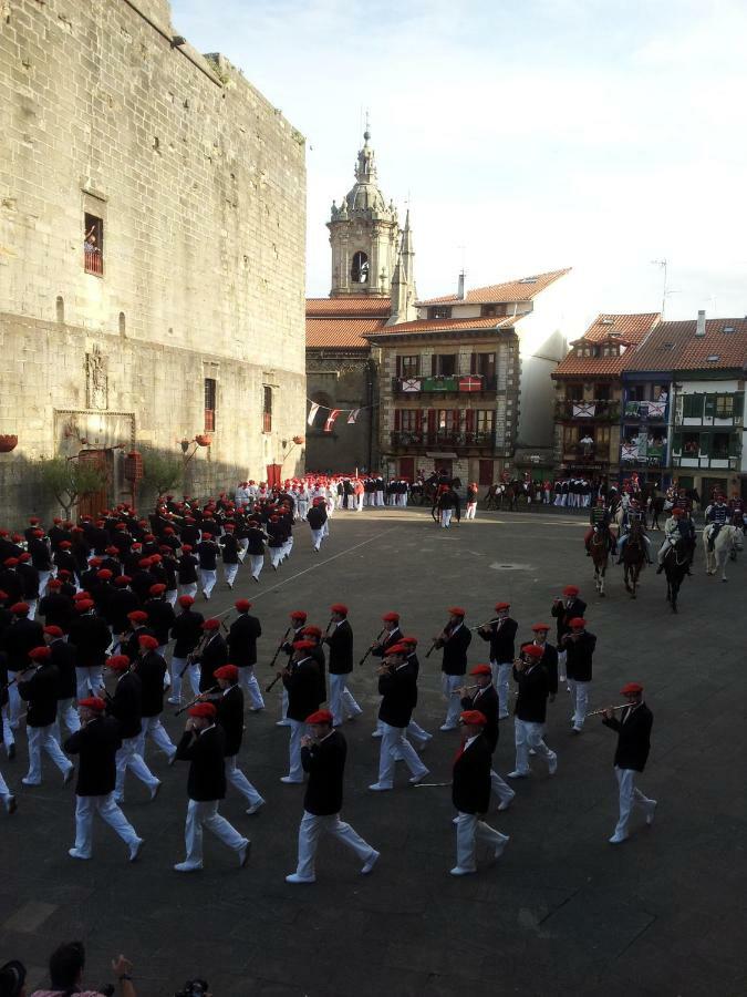 Hostal Zaragoza Hondarribia Exteriér fotografie